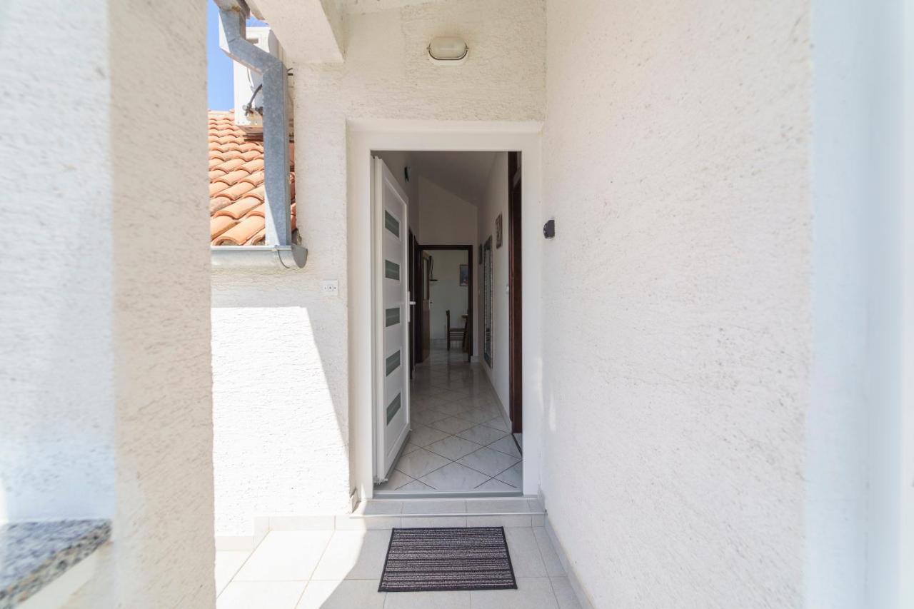 Apartment Nada Petrcane Exterior foto