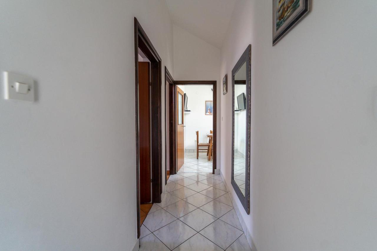 Apartment Nada Petrcane Exterior foto